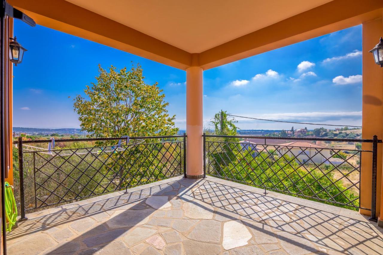 Luxurious Villa With Gorgeous View And Bbq อเล็กซานโดรโพลิส ภายนอก รูปภาพ