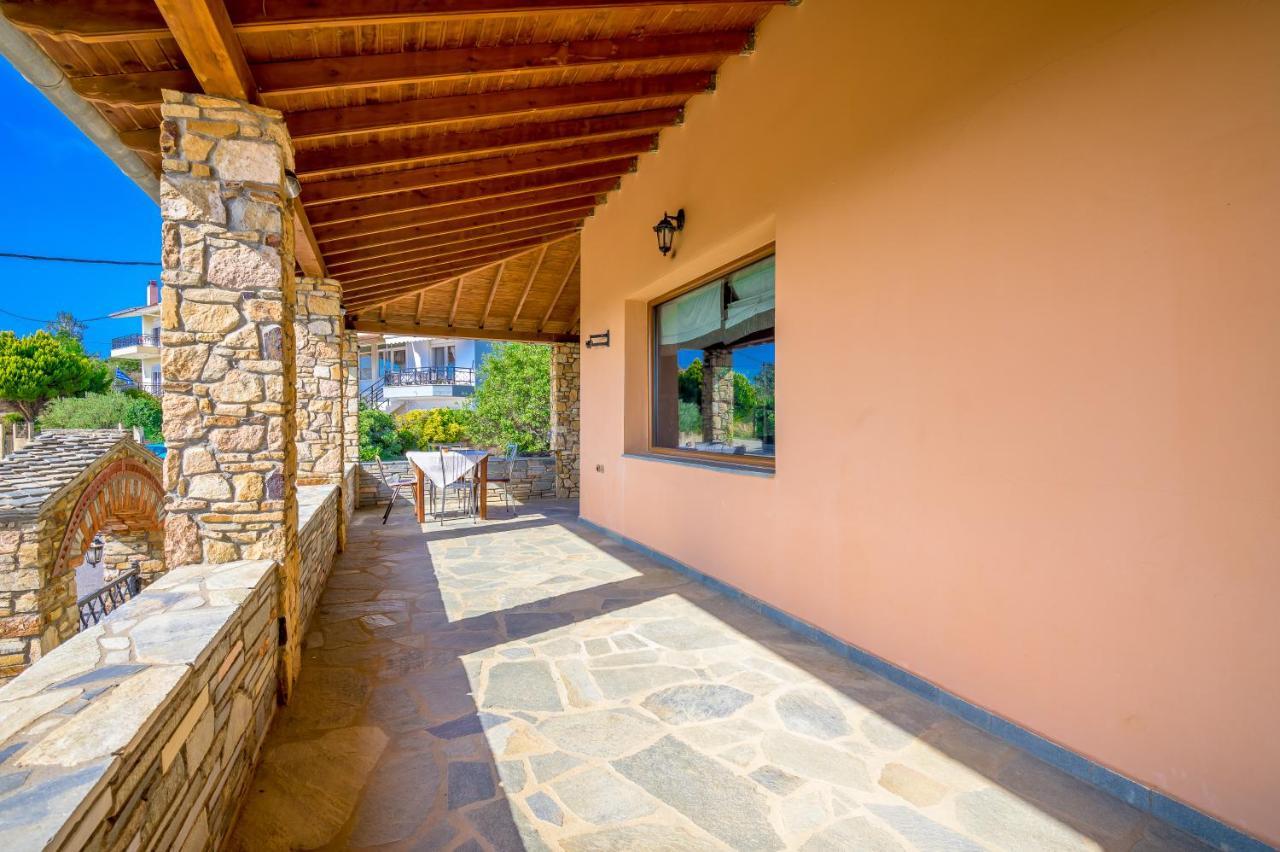 Luxurious Villa With Gorgeous View And Bbq อเล็กซานโดรโพลิส ภายนอก รูปภาพ